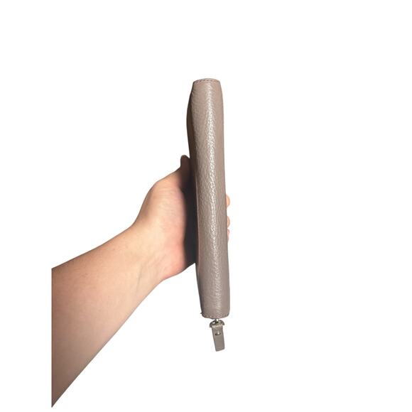 Kate Spade Taupe Pebbled Leather Continental Zip Around Wallet‎ EUC - Picture 4 of 8